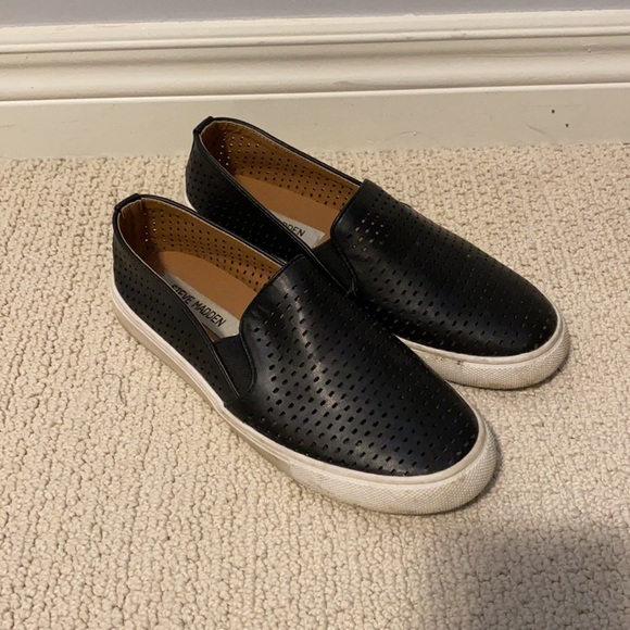 Steve Madden Flats - Picture 3 of 6